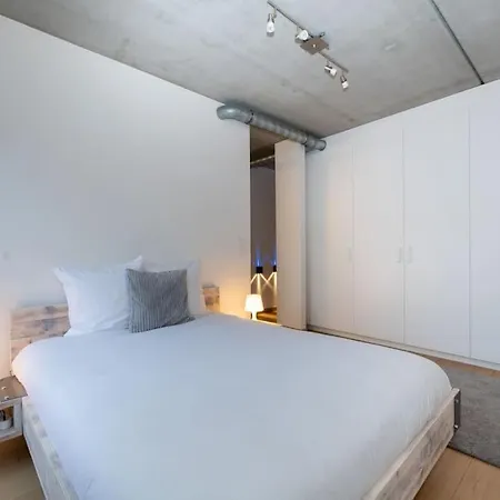 London 993 Loft 402 * Antwerpen