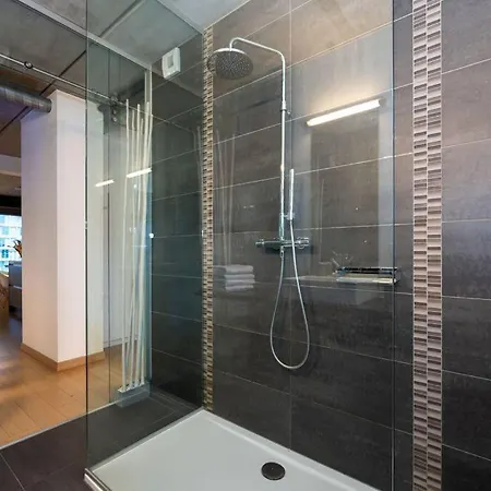 Apartment London 993 Loft 402