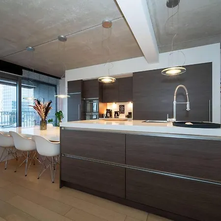 London 993 Loft 402 * アントウェルペン